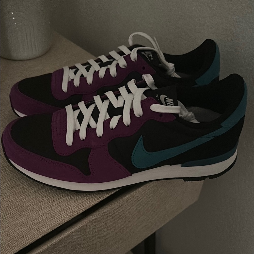 Nike Black and Purple Sneakers with Teal Accents